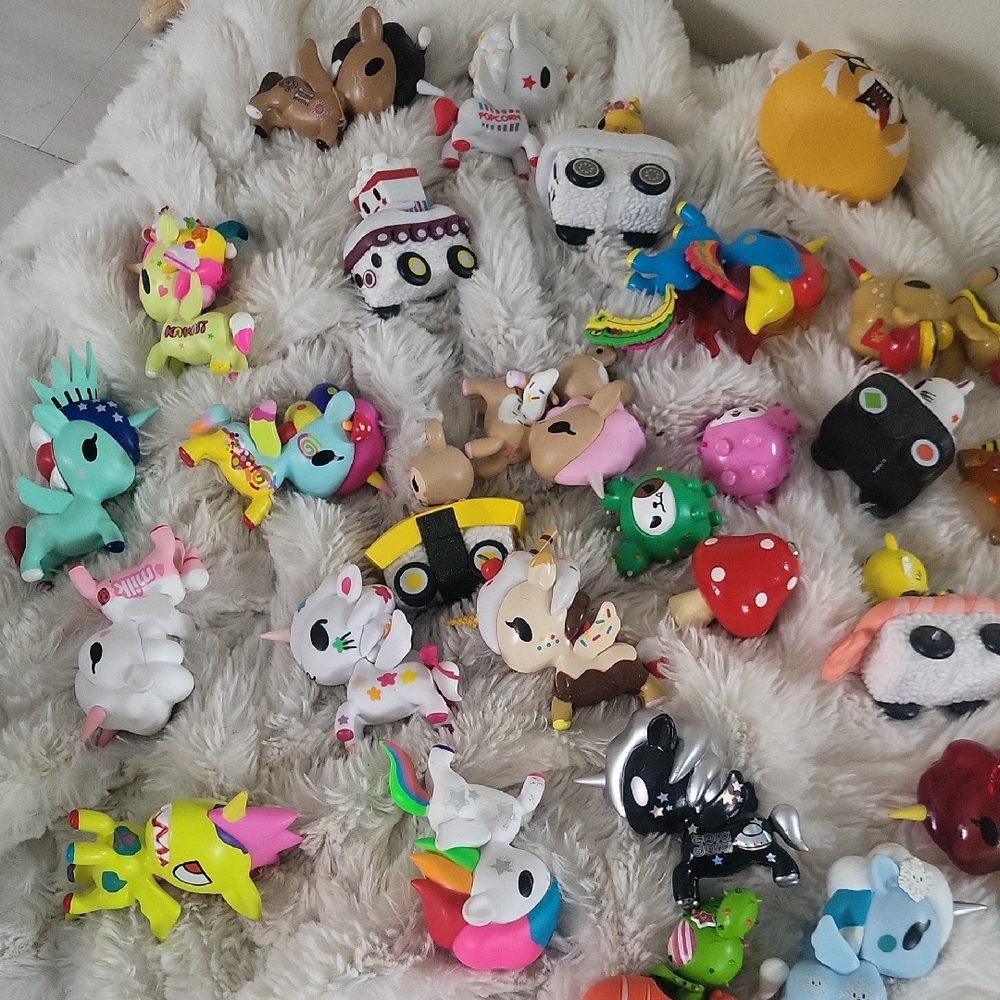Colorful Kids Action Figures Playset